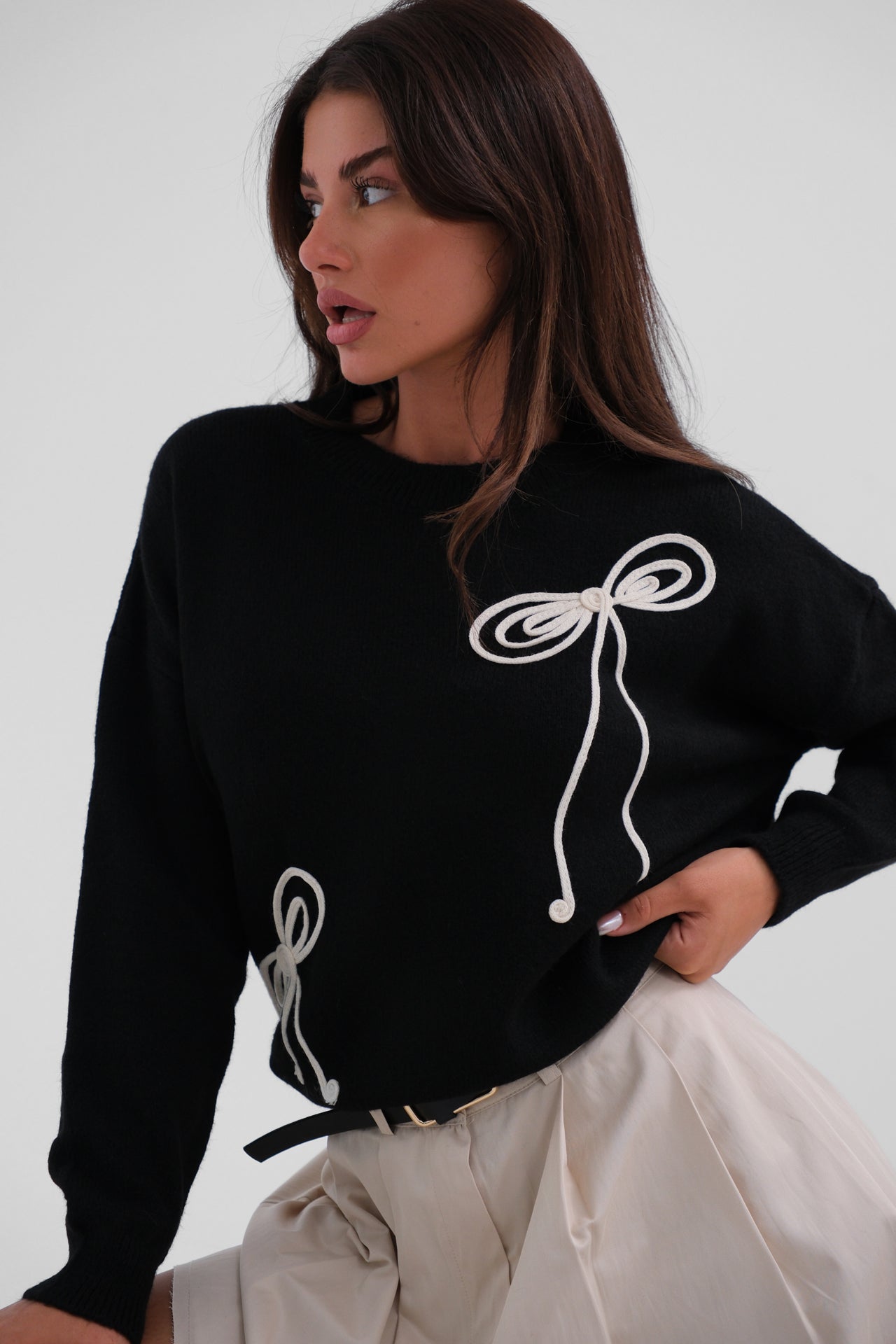 BOW KNITTED SWEATER