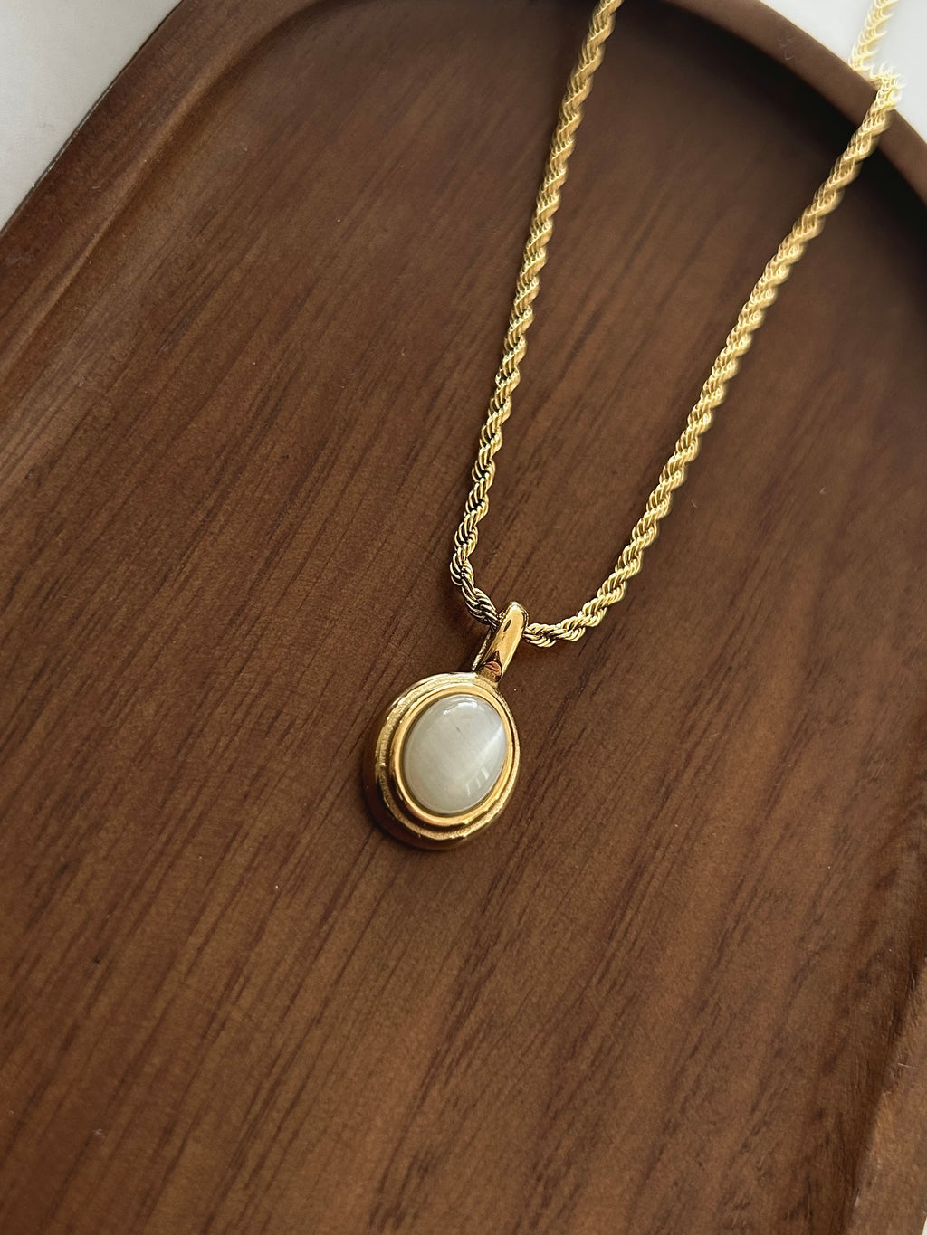 STONE NECKLACE STAINLESS STEEL GOLD
