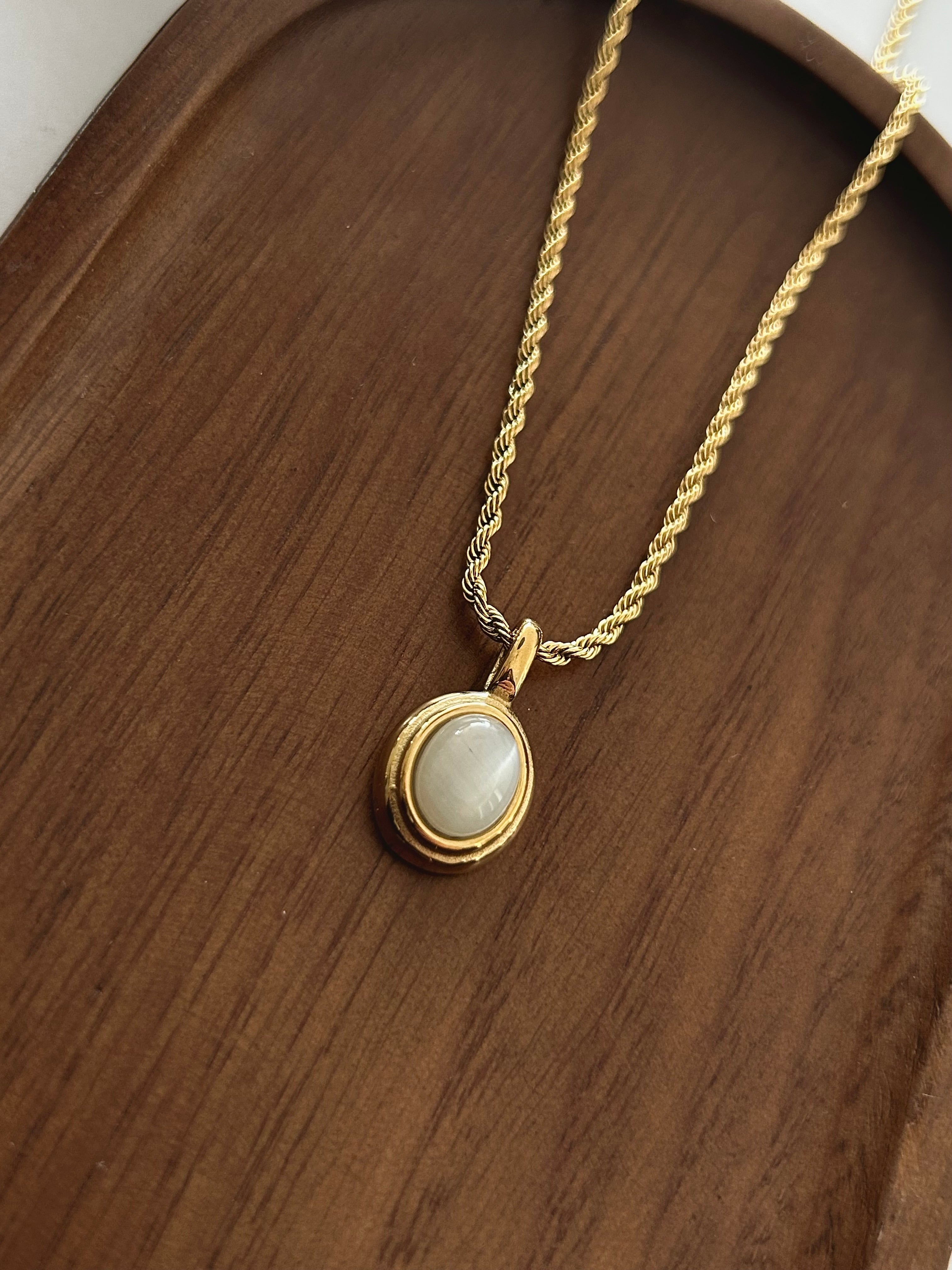 STONE NECKLACE STAINLESS STEEL GOLD
