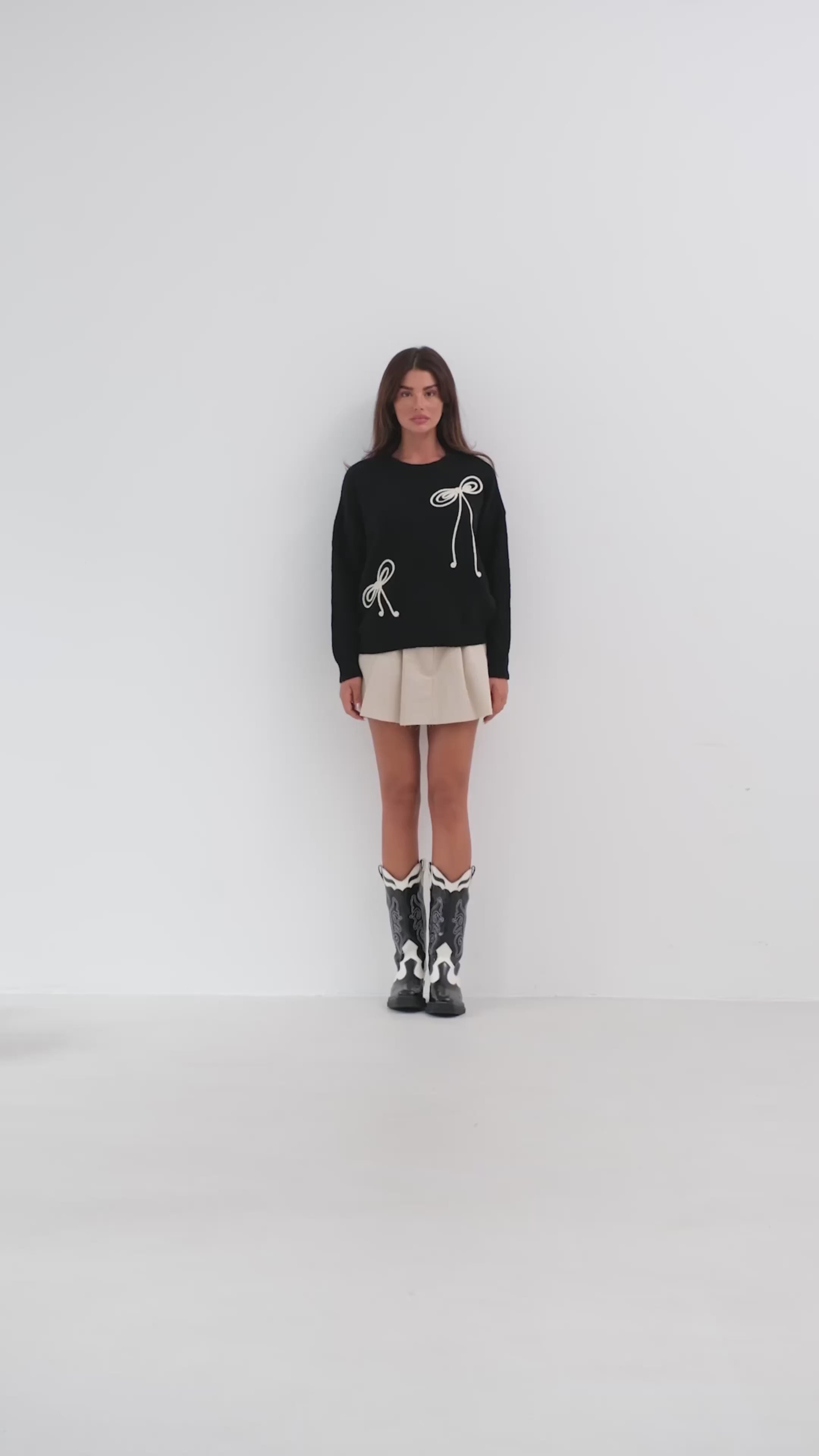 BOW KNITTED SWEATER